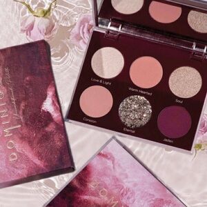 Dominique Unconditional Eyeshadow Palette 5.4g Total *BRAND NEW in box